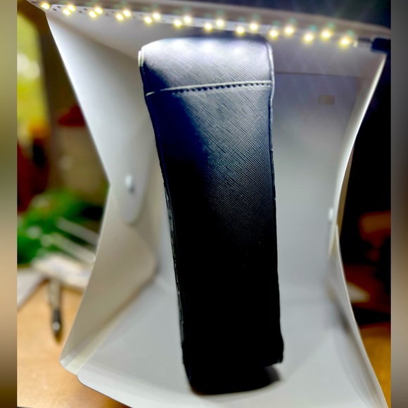 Anne Klein Black Purse - Picture 9 of 9